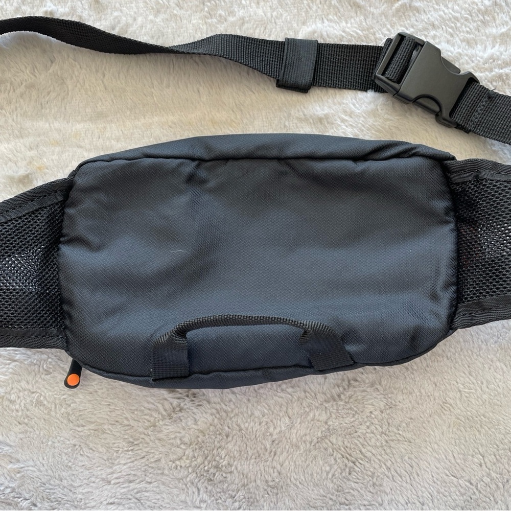 Merrell Black Waist Bag adjustable - Picture 4 of 7